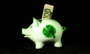 money 1502843 1280