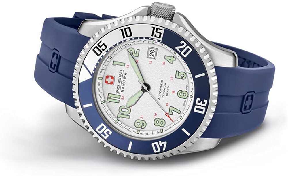 Reloj Swiss Military Hanowa automático de titanio con bisel de buceo azul y blanco y correa de caucho azul